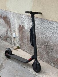 Monopattino Elettrico Ninebot by Segway