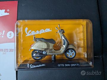 Vespa GTS 300 2017 1:18