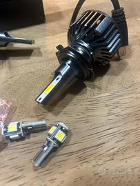 Kit Lampade led h7 5000k e luci interne