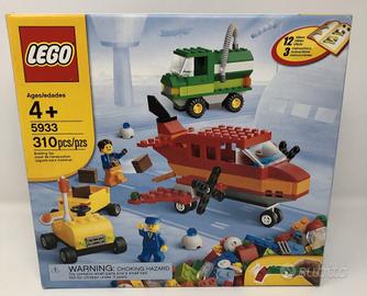 LEGO Airport Set 5933.
