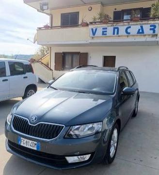Skoda Octavia Wagon 1.6 tdi Executive 110cv my16