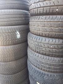Pneumatici quasi nuovi  di tutte misure
