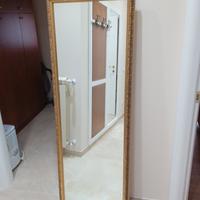 Specchio con cornice il legno 