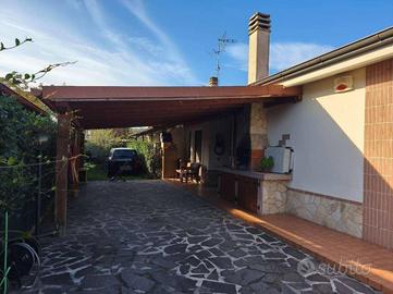 Immobile in asta di 118 m² con più di 5 locali a L