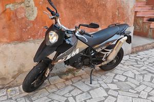 KTM 690 Supermoto - 2007