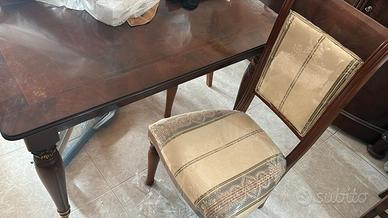 Camera da pranzo completa e lampadario