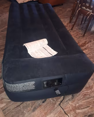 Materasso gonfiabile Intex