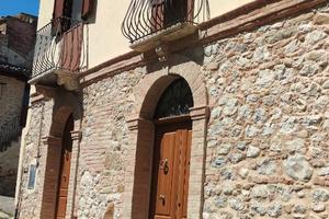 Casa indipendente ristrutturata