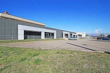 Immobile di 2005 m² con più di 5 locali a Osio Sop