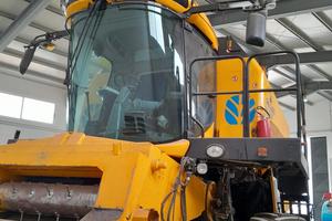 MIETITREBBIA NEW HOLLAND TIPO TC5.90 HILLSIDE - AN