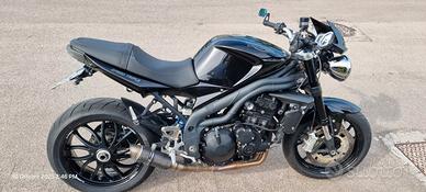 Triumph Speed Triple 1050