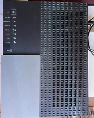 Modem Router TIM HUB Technicolor DGA4132 + SFP
