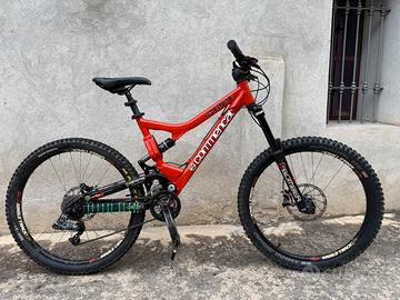 Bicicletta dawnhill/Enduro arancione/verde