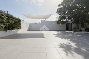 CASA SEMINDIPENDENTE A GIUGLIANO IN CAMPANIA