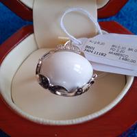 Anello Arabesco oro bianco 18k con diamanti agata