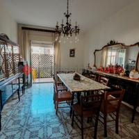 Appartamento 4 vani zona Gravina -3