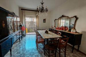 Appartamento 4 vani zona Gravina -3