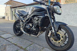 Triump speed triple 1050