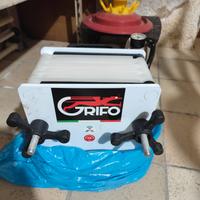 Pompa filtraggio vino