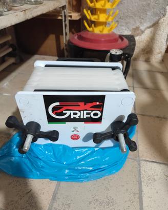 Pompa filtraggio vino