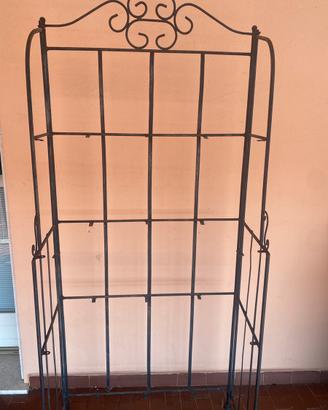 Scaffalatura in ferro da esterno