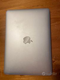 MacBook Air 13" (Metà 2013) - i5/4GB - Con Custodi