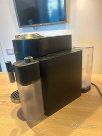 Macchina caffè e cappuccino Nespresso