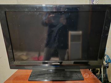 TV Samsung LE32B359