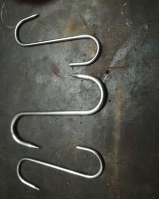 3GANCI acciaio inox per appendere salumi+PINZA per