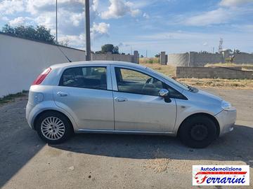 FIAT GRANDE PUNTO 199 1.3 D MULTIJET Ricambi -