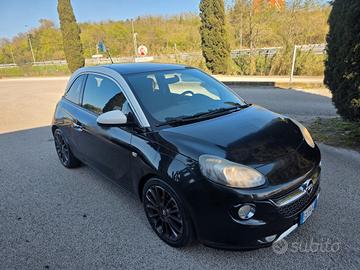 Opel Adam 1.4 87 CV GPL anno 2015