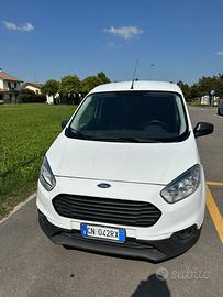 Ford transit courier