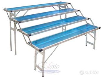 Banco espositore mercato a scala 4 ripiani .