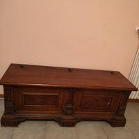 Cassapanca in legno