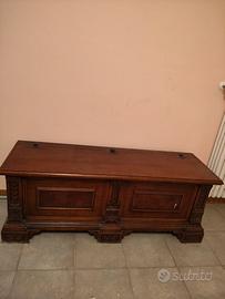 Cassapanca in legno