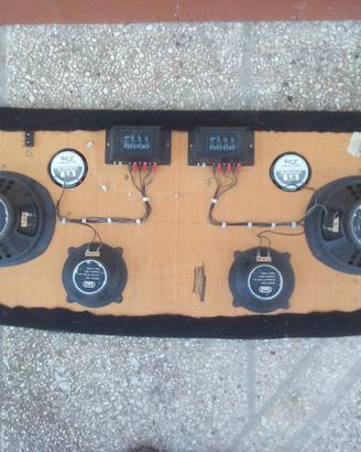 AMPLIFICATOREI CASSE AUTORADIO