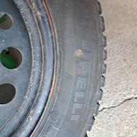 Gomme da neve su cerchio