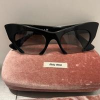 OCCHIALI DA SOLE MIU MIU MODELLO CAT EYE NERO