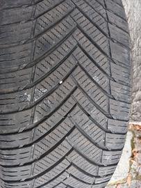 4 pneumatici 4 stagioni imperial 215/55/R18