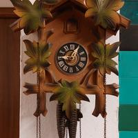 orologio a cucù in legno 