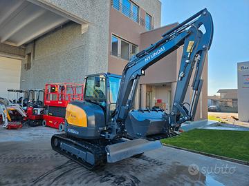 Miniescavatore hyundai hx55acr