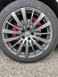 Cerchi in lega Maserati