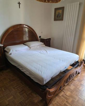 LETTO MATRIMONIALE CON MATERASSI E DOGHE IN LEGNO