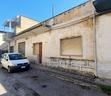 abitazione-con-garage-da-ristrutturare