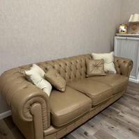 Elegante Divano in pelle beige