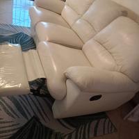 divano in pelle usato, spedizione esclusa.