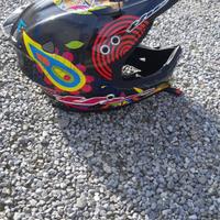 Casco carbonio THE skull