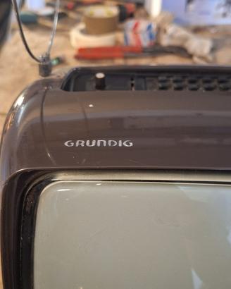 Tv anni 70  80 grundig marrone funzionante
