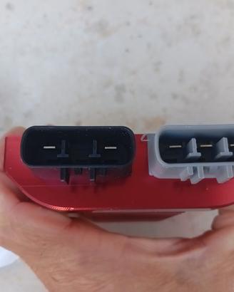 regolatore tensione mosfet