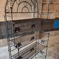 Mobiletto etnico in ferro battuto